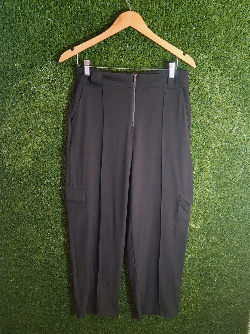 Shinestar Black Cargo Pants Women’s Size M High Rise Exposed Zip Front Trousers